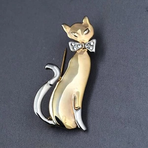 Pin para gato tono dorado y plateado con lazo brillante - Imagen 1 de 6