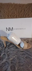 Neiman Marcus Printed Embroidered Accent Pumps Sz 8.5 EUC - Picture 1 of 1