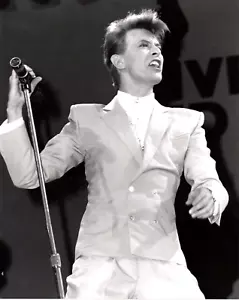 DAVID BOWIE PHOTO LIVE AID 1985 ELITE RARE UNRELEASED GIG IMAGE B&W 12 INCH - Picture 1 of 2