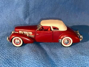 Signature 1937 Red Cord 812 Supercharged Diecast Car 1:32 Loc CC - Picture 1 of 10