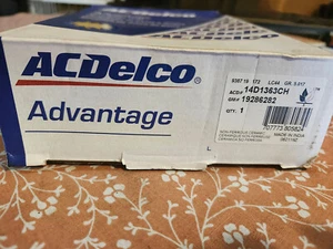 14D1363CH AC DELCO ADVANTAGE (SILVER) CERAMIC DISC BRAKE PADS (GM #19286282) - Picture 1 of 7