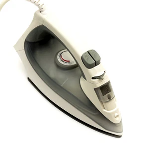 1200W Steam Iron Light & Compact Auto Shut Off Clothes Steamer Non-Stick White - Picture 1 of 12