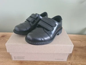 NEW Clarks toddler Black Stylish School Shoe Scala Skye Real Leather UK 7 fit F - Picture 1 of 8