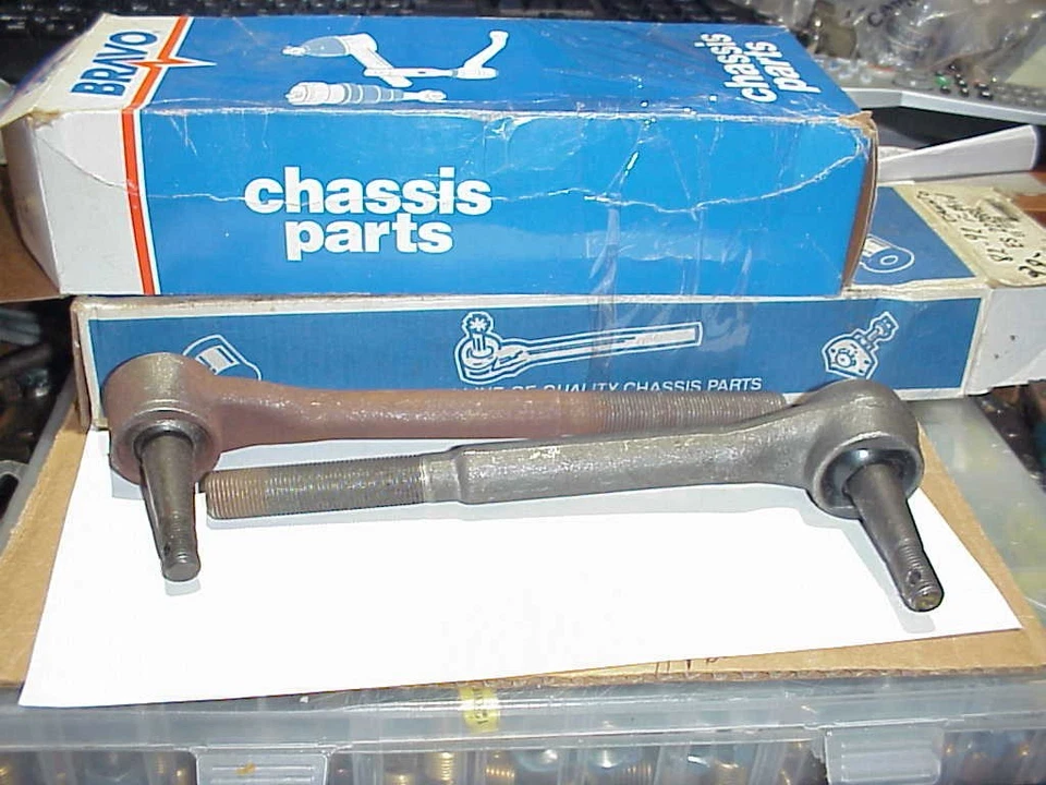 Chevy 1982 a 1992. Conjunto de gravata Camaro & Pontiac Firebird.  2 - ES2226 RL - Imagem 1 de 1