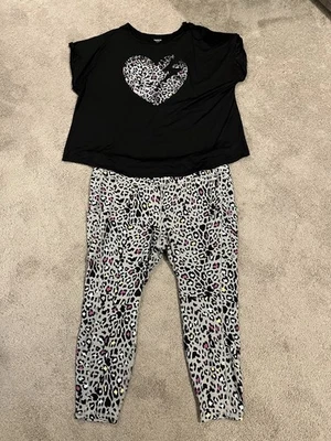 Conjunto Camiseta Pantalones Torrid Active Wear Estampado Leopardo Para Mujer Talla Grande 4X ¡EXCELENTE ESTADO USADO! Foto 1 de 4