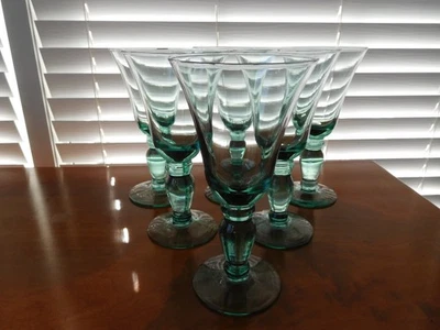 Зеленые бокалы для вина на ножках ручной работы Mikasa Domaine 7-3/8 дюйма ШЕСТЬ - Изображение 1 из 4