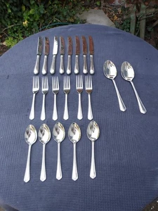 Part Set of 21 Pieces of Vintage ONEIDA Jesmond Stainless Steel Cutlery - Picture 1 of 24