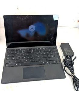 Microsoft Surface Pro 4 1724 i5 128gb, Not fully working Must Read description - Afbeelding 1 van 19