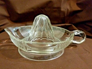 Vintage Clear Glass Mid-Century Citrus Lemon Orange Juice Reamer Juicer - Bild 1 von 9