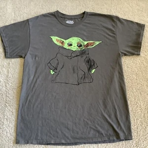 Star Wars Baby Yoda Grogu Grey Shirt Men's Large Soft Cotton Clean  - Picture 1 of 10
