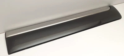 2000-2006 GMC Yukon XL 1500 2500 driver side rear door molding OEM 15176416 - Image 1 of 4