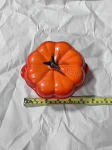 Le Creuset Pumpkin Halloween Container Kitchenware - Picture 1 of 3