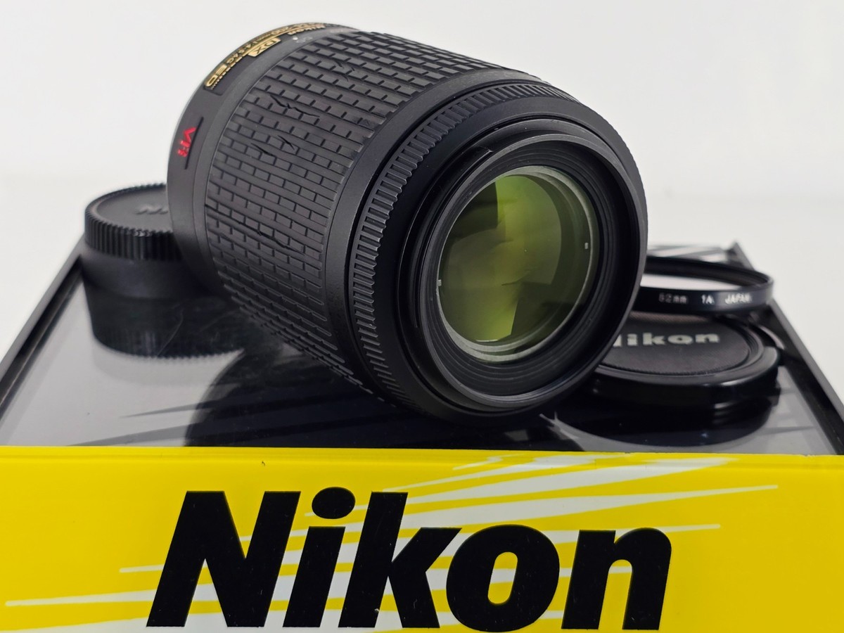 【C6681】Nikon af-s dx vr zoom 55-200mm 61YOeDZzhQL._UF350,350_QL50_.jpg