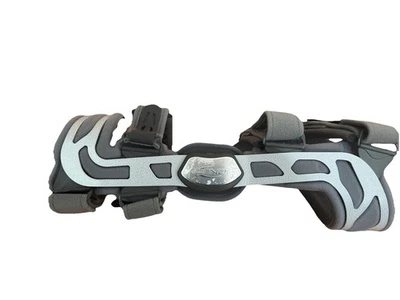 Rodillera DonJoy OA Nano Talla Mediana Derecha Ligera Foto 1 de 4