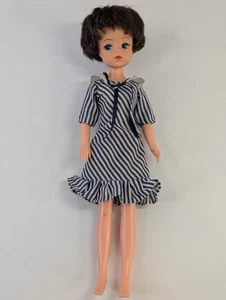 Sindy 1983 Party Girl in Original Dress Short Hair Brunette for Minor TLC - Bild 1 von 17