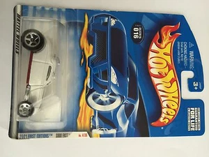 Hot Wheels 2001 016 First Editions White SOO FAST Car - Bild 1 von 1