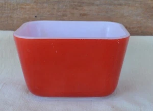 1 Older Vintage PYREX 0501 Solid Red Refrigerator Dish No Lid Made USA - Picture 1 of 9