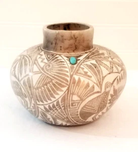 Native American Laguna Pueblo Sally R. Garcia Pottery Etched Jar Vase - Picture 1 of 24