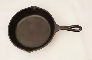 Lodge 8 Inch Cast Iron Skillet 5 DSK Made in USA Seasoned - Bild 1 von 8