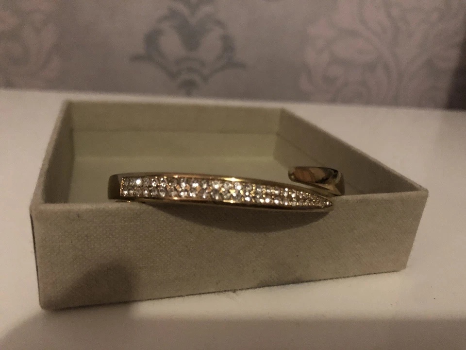 Armreif Esprit Mit StrassSteinen Besetzt. - Bild 1 von 4