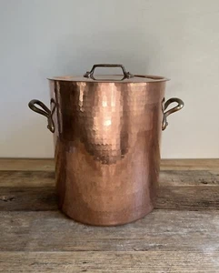 Hammered French Copper Stock Pot with Lid – 28.5cm - Picture 1 of 11