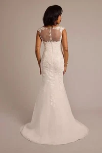 David’s Bridal Wedding Dress size 14 - Picture 1 of 4