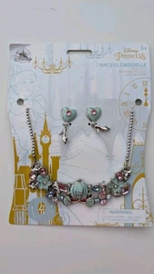 Disney Prinzessin Aschenputtel Kutsche Halskette Slipper Ohrring Schmuck blau rosa - Bild 1 von 1