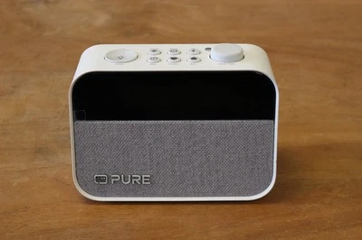 Pure Moment Cotton White - Radiowecker / DAB+ / BT / Nachtlicht - Bild 1 von 4