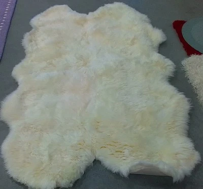 NATURAL / WHITE 4'-0" x 6'-0" Back Stain Rug, Reduced Price 1172776379 SHS211A-4 - Image 1 of 3