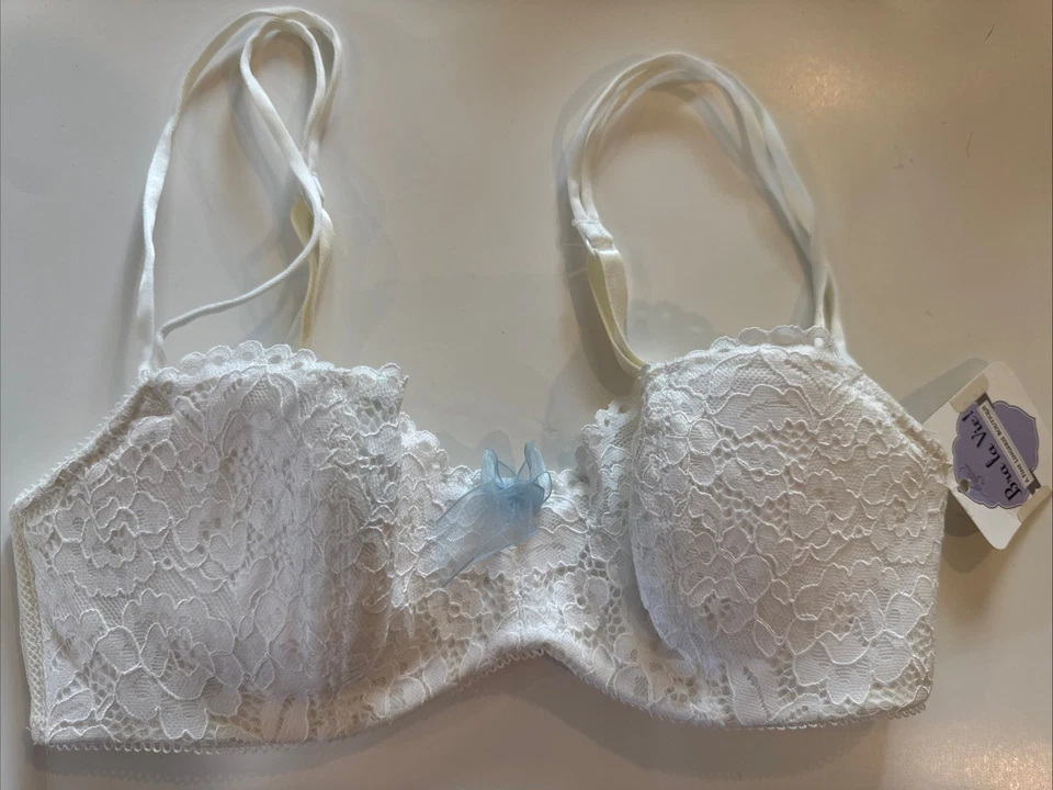 30c Bra la vie White Lace Bra - Image 1 of 1