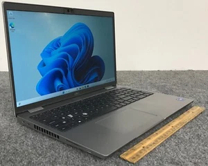 Dell Latitude 5520 15.6" Laptop i7-1185G7 8GB RAM 512GB NVMe, As Is - Picture 1 of 7