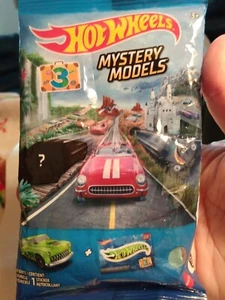 Hot Wheels 2022 Mystery Models Series 3 #8 - Picture 1 of 4