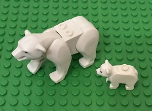 Lego 1 City Wildlife Animal Polar Bear And 1 Baby Cub With Black Eyes And Nose - Picture 1 of 3