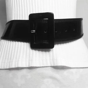 Calvin Klein Wide Curved Belt Womens Medium Waist Black Patent Leather - Picture 1 of 13