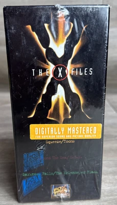 THE X FILES BOX SET 3 VHS TAPES 1996 MULDER SCULLY DIGITALLY MASTERED New Sealed - Image 1 of 4
