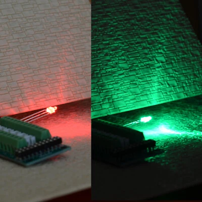 10 x 2mm bi-color LEDs emerald green/red common anode for model railroad signals - Image 1 of 3