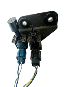 92-98 Suzuki Sidekick Tracker EGR FPR Vacuum Solenoid Purge Valve VSV K5T48076 - Picture 1 of 7