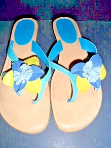 Bass Sandals 8M Turquoise Leather Flip Flops W/Flower - Picture 1 of 6