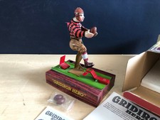 Gridiron Hero - giocatore football americano Schylling - giocattolo in latta