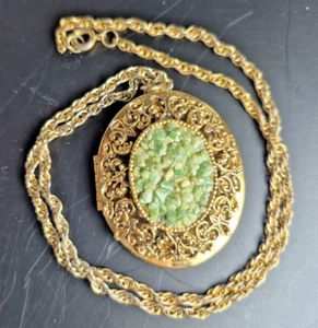 Jade Chip Locket Pendant Necklace 20" Large Rope Chain Ornate Gold Tone Vintage - Picture 1 of 11