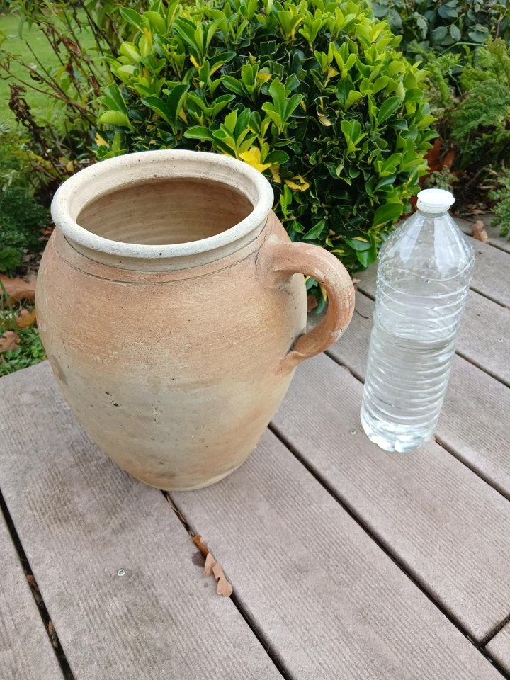 Très ancien grand pot en terre cuite vernissée, avec une anse, 19ème siècle - Photo 1/4