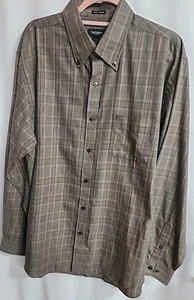 Van Heusen Men's Large 16-16.5 Brown Plaid Cotton Blend No Iron Long Sleeve EUC - Picture 1 of 3