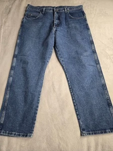 Wrangler Rugged Wear Denim Blue Jeans Mens Size 40 x 30 Classic Country Western - Picture 1 of 10
