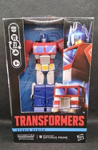 IN HAND Transformers Studio Series Deluxe Class DEVASTATION OPTIMUS PRIME - Bild 1 von 4