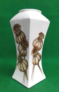 6.5" MOORCROFT VASE - FLOWERS OF THE FUTURE - POPPY SEED HEADS by HELEN DALE. - Picture 1 of 7