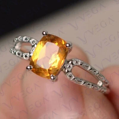 Anillo de compromiso solitario citrino natural corte cojín de 3 quilates chapado en oro blanco de 18 quilates Foto 1 de 4