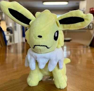 Pokemon Plush Jolteon Stuffed Animal Pokemon Plush Takara Tomy Nintendo 9" D9 - Picture 1 of 6