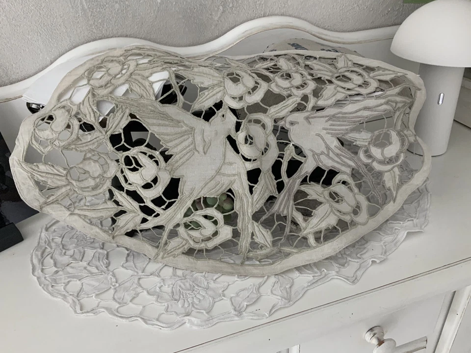 linge ancien Centre Table Napperon Lin Bi Broderie Richelieu Décor Hirondelle - Photo 1/4