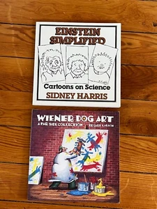 Lot of EINSTEIN SIMPLIFIED Cartoons on Science & WEINER DOG ART A Far Side Colle - Foto 1 di 8