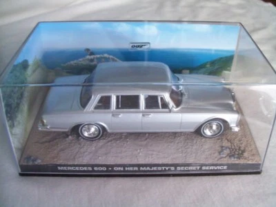 MERCEDES 600 PULLMAN "AL SERVICIO SECRETO DE SU MAJESTAD" BOND 007 1/43 DIORAMA NUEVO Foto 1 de 4